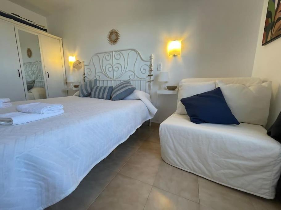 Algaiarens Apto Con Piscina Y Junto A La Playa Cala'N Blanes  Extérieur photo